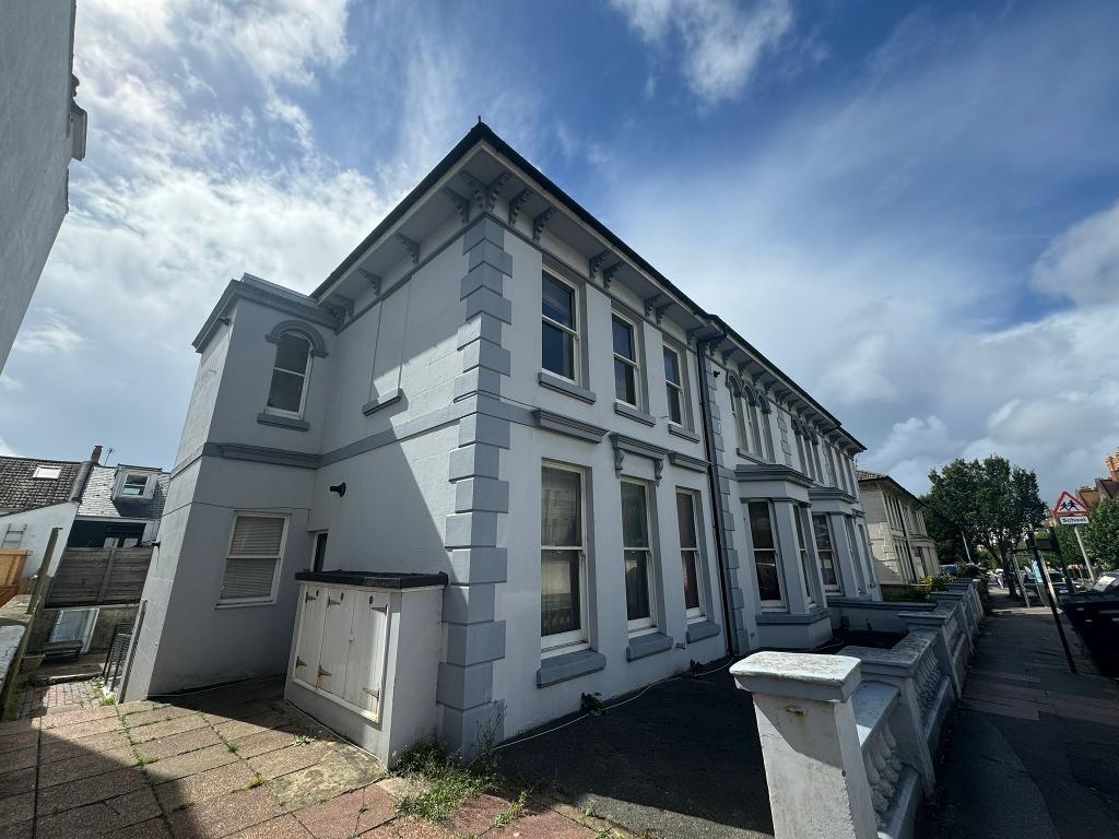Eastern Road, Brighton, East Sussex, BN2 0AE