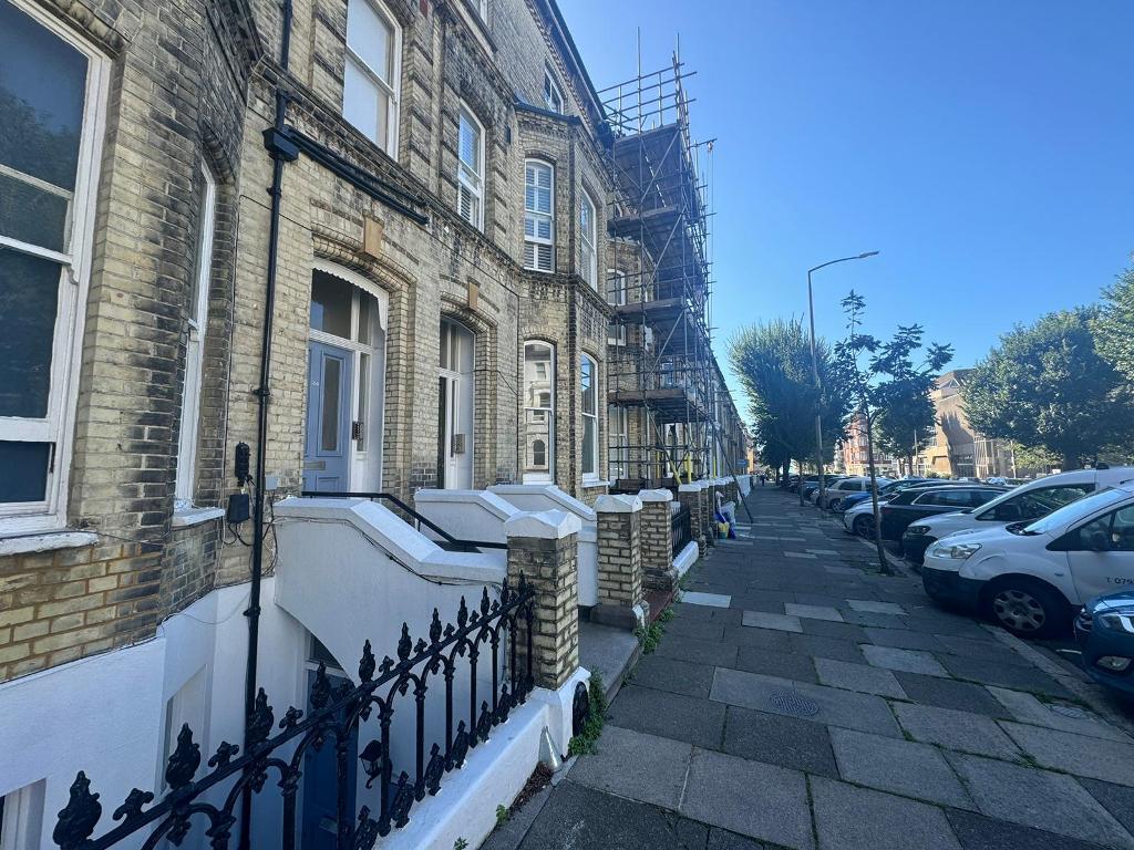Tisbury Road, Hove, East Sussex, BN3 3BA
